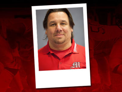 Trainercrew der Mercenaries steht