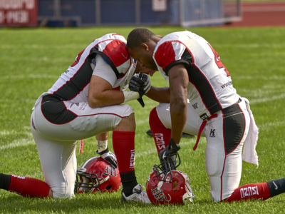 Fitnesstrainer Metzger und Köller lassen die Mercenaries schwitzen